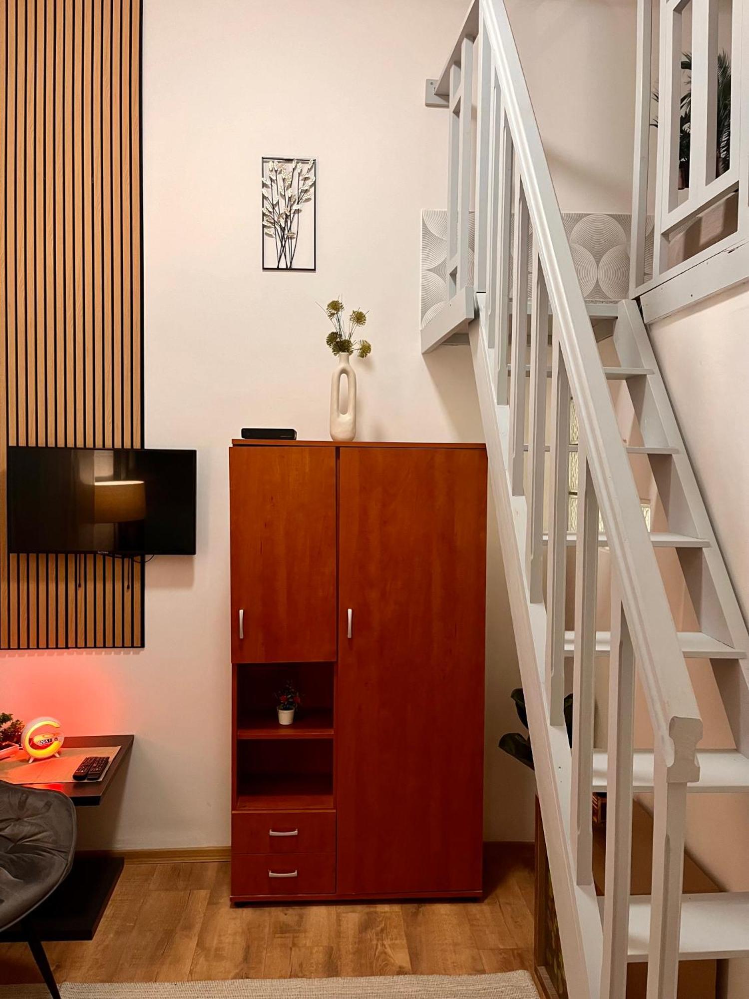 Ferienwohnung Ernesto 17 With Free Parking Possibility Budapest Exterior foto